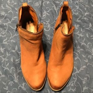 Lucky Brand ankle boots size 10.5